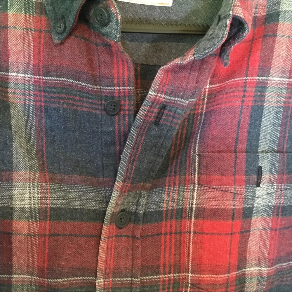 Weatherproof Men’s Flannel Shirt Size Medium Red Gray Long Sleeves